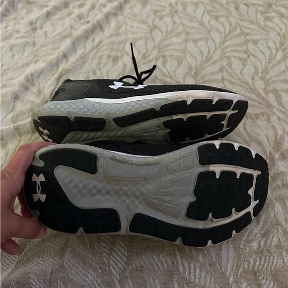 Men’s Under Armour Shoes - Picture 8 of 9